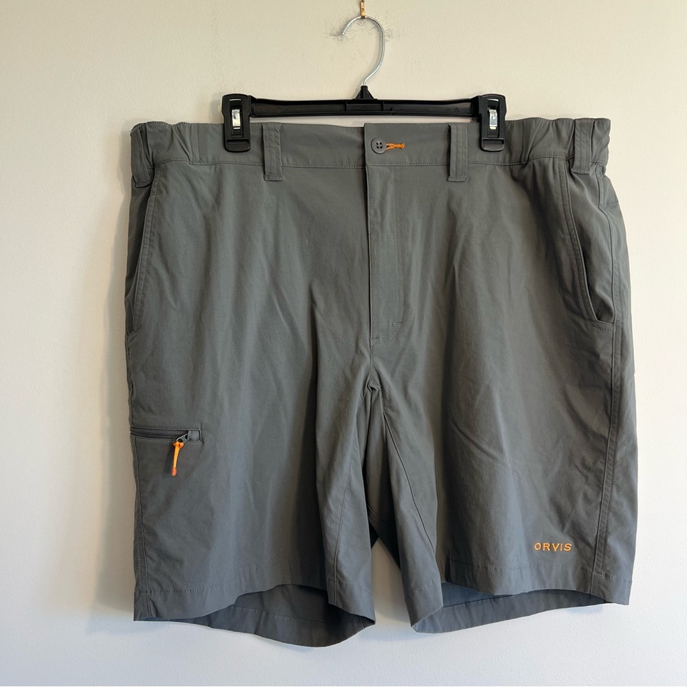 Orvis Men’s Gray Short, Size 40, Lightweight Microfiber Material